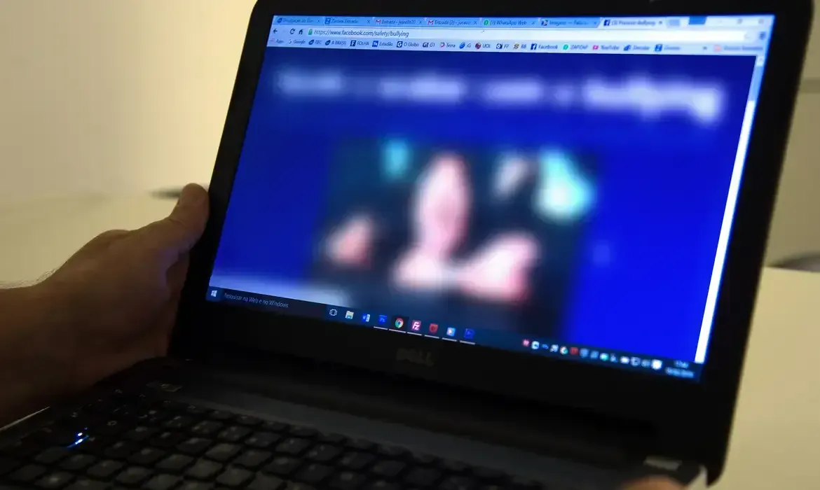 SaferNet registrou 87.689 denúncias de crimes cibernéticos em 2025