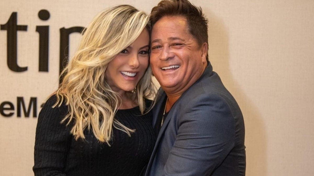 Poliana Rocha e o cantor Leonardo