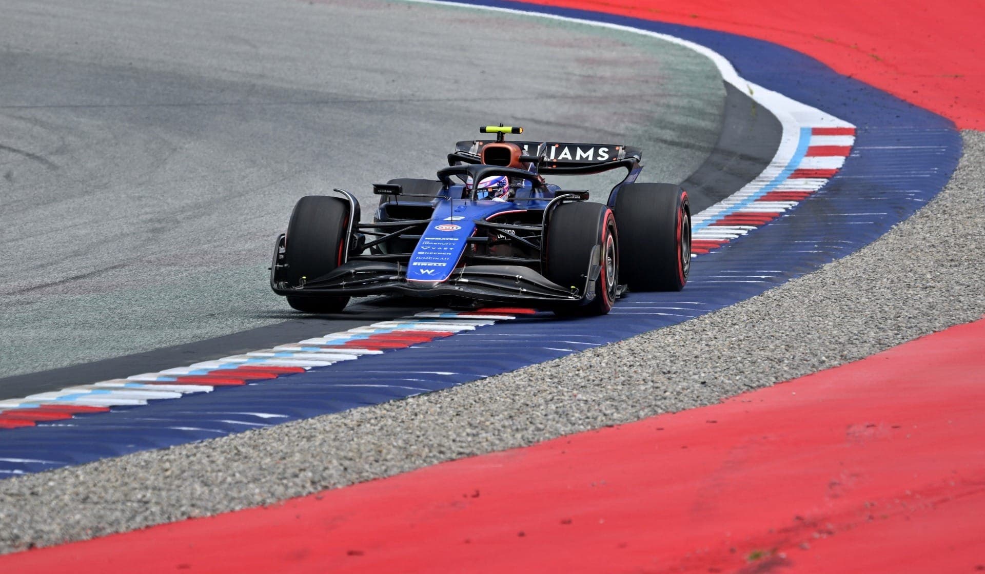 Fórmula 1: óleo usado para fritar batatinha abastece geradores em Interlagos