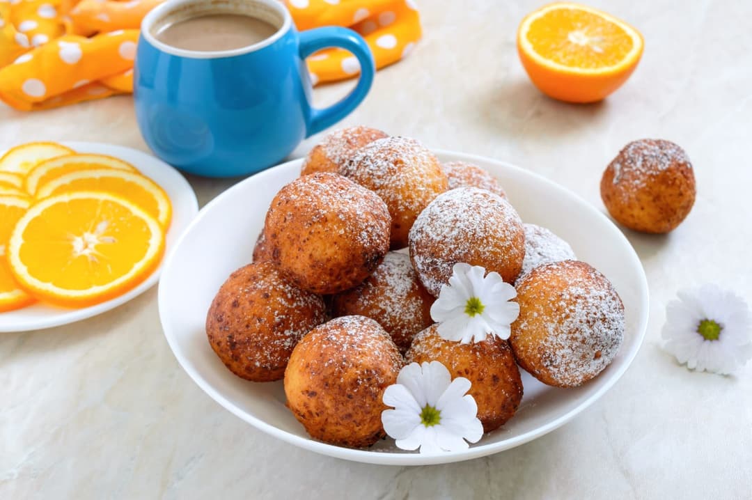 Bolinho de chuva de vó: aprenda a fazer a massa fofinha da maneira certa