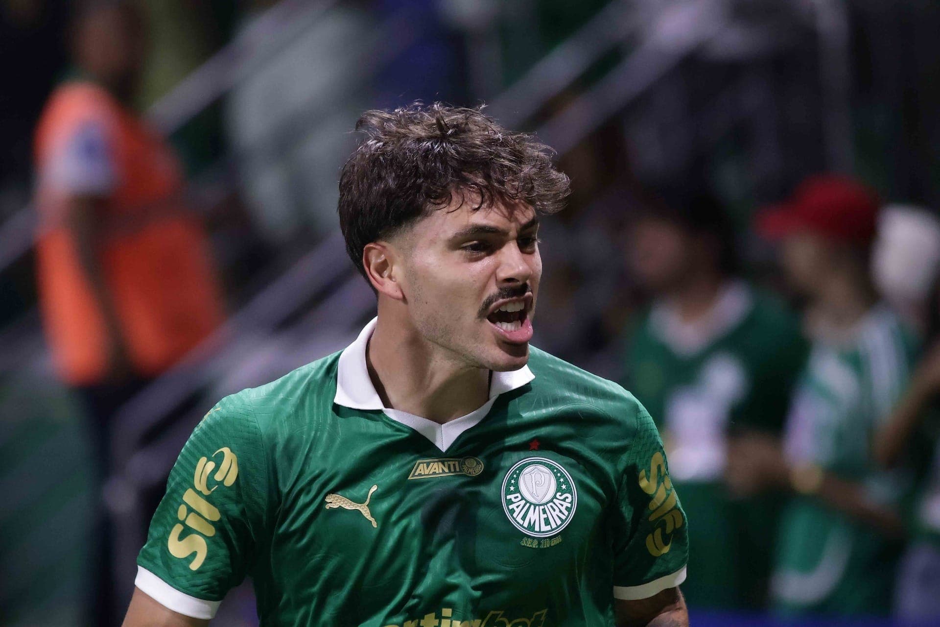 Maurício, meia do Palmeiras