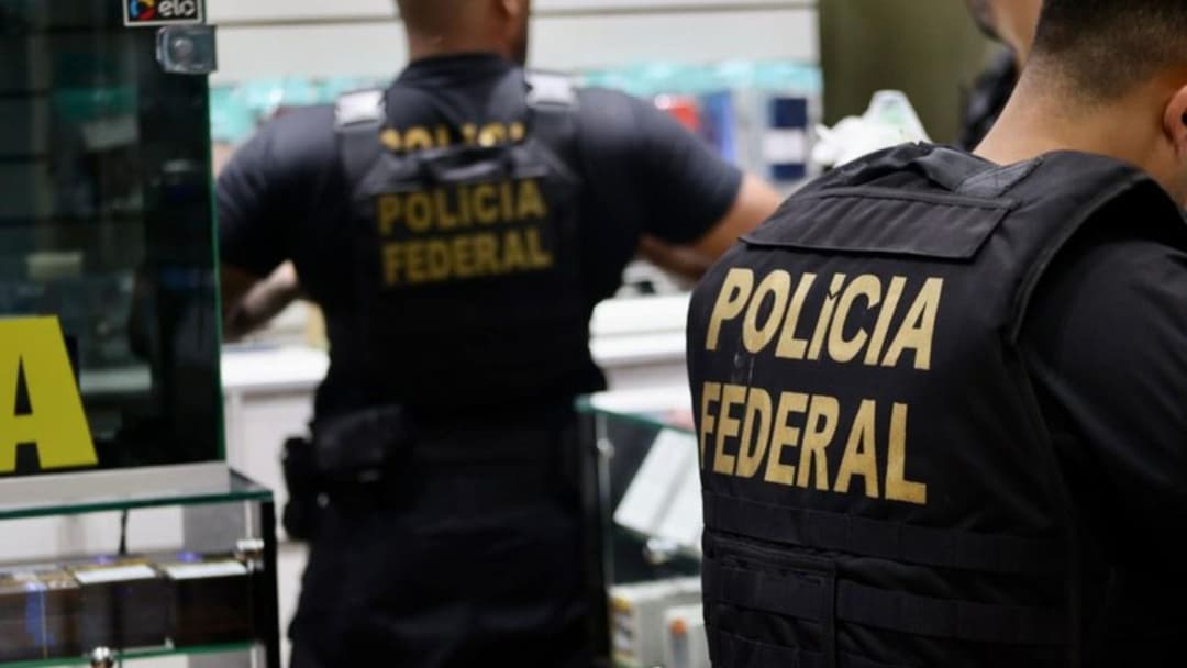 Operação da PF mira rede de postos que movimentou R$ 7,6 bi em 6 anos no RJ