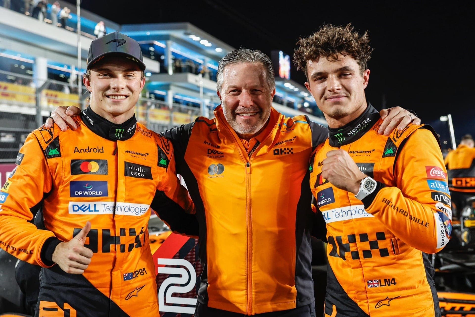 Zak Brown, Lando Norris e Oscar Piastri