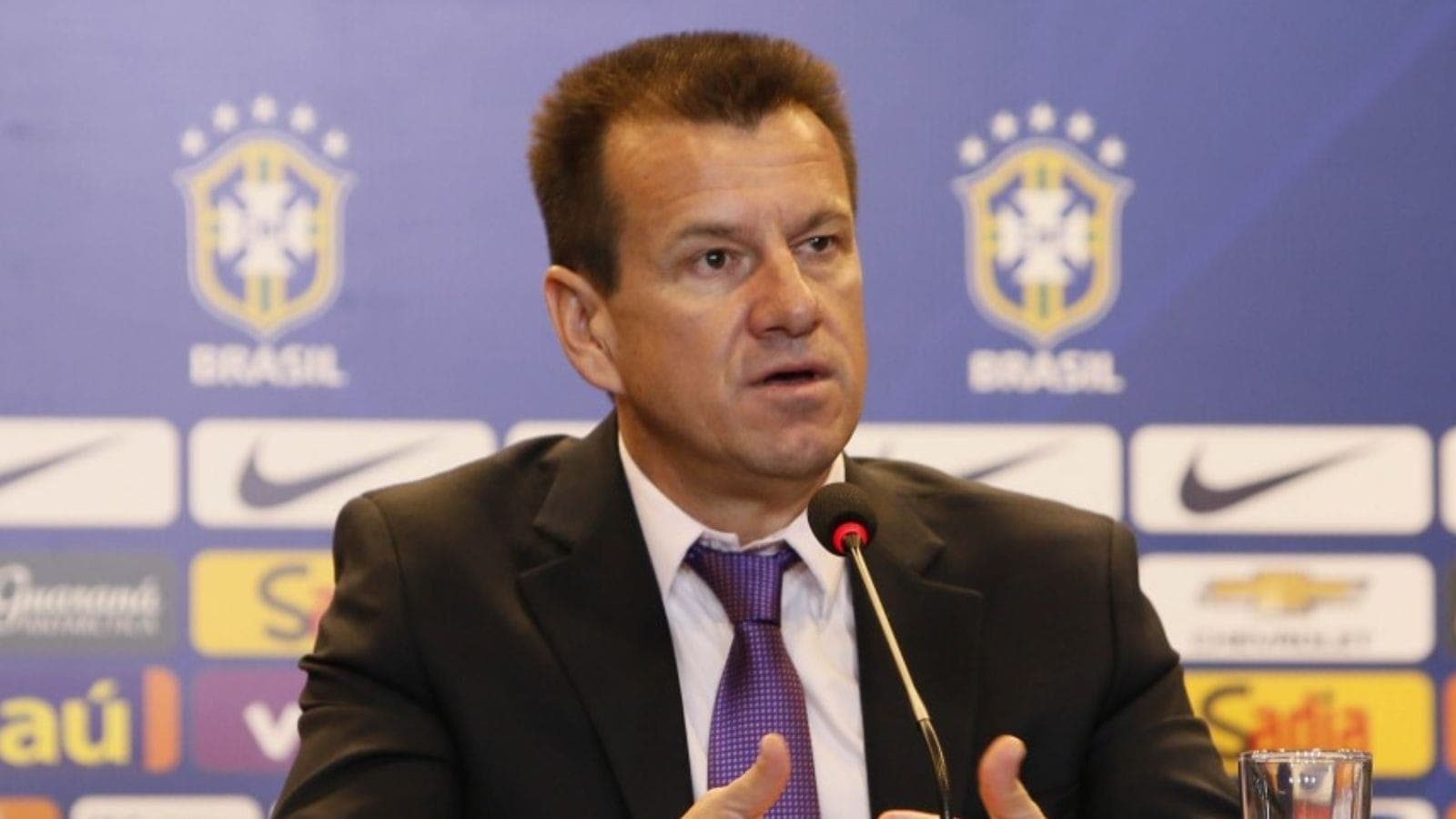 Dunga teve duas passagens como técnico da Seleção Brasileira