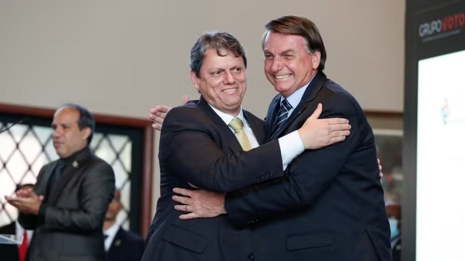 Tarcísio e Bolsonaro