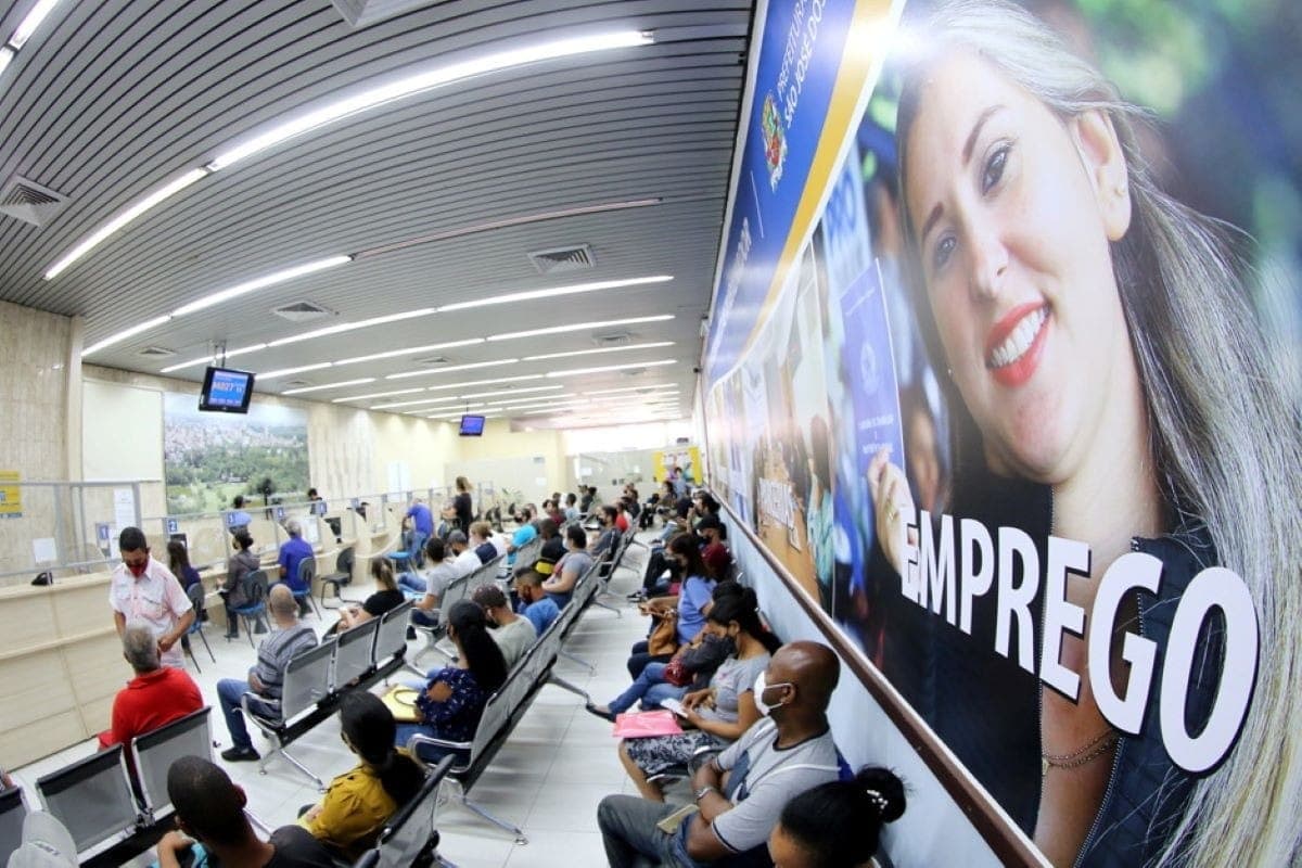 Interessados devem comparecer ao PAT 