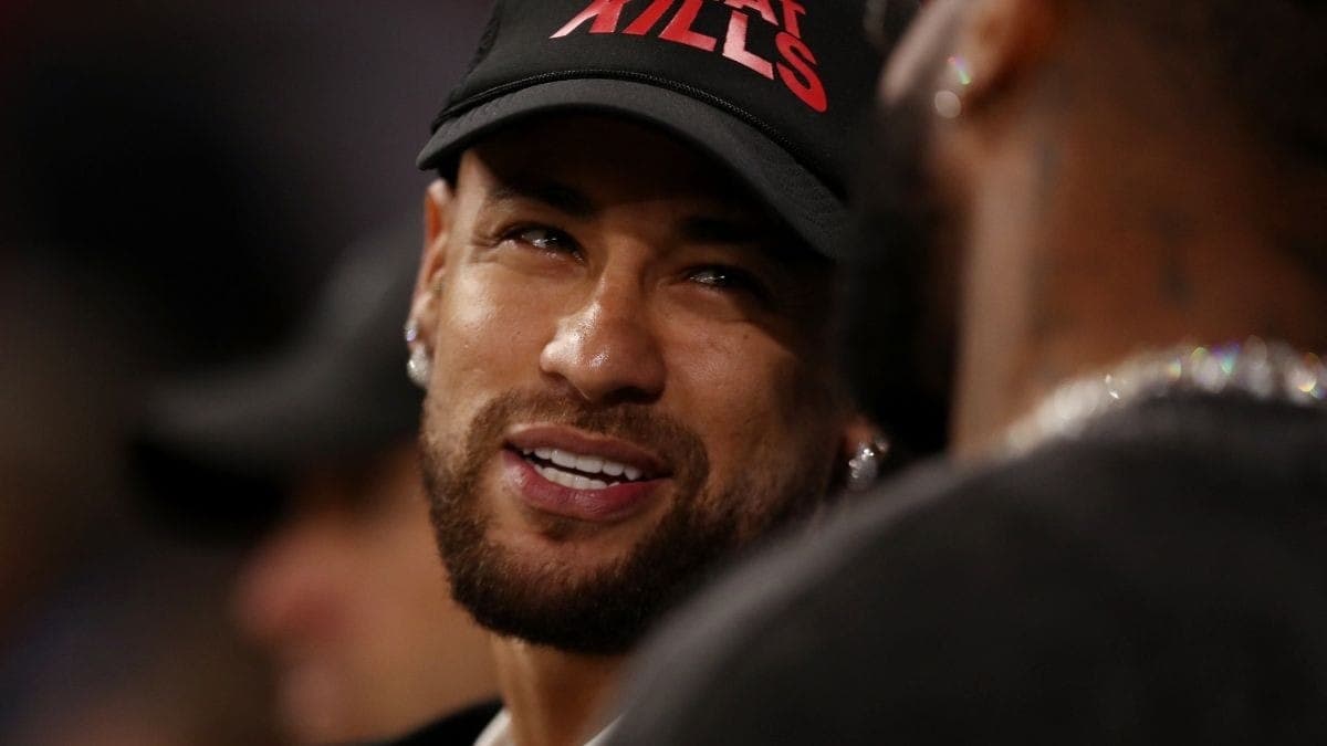 Neymar vai a jogo da NFL em São Paulo