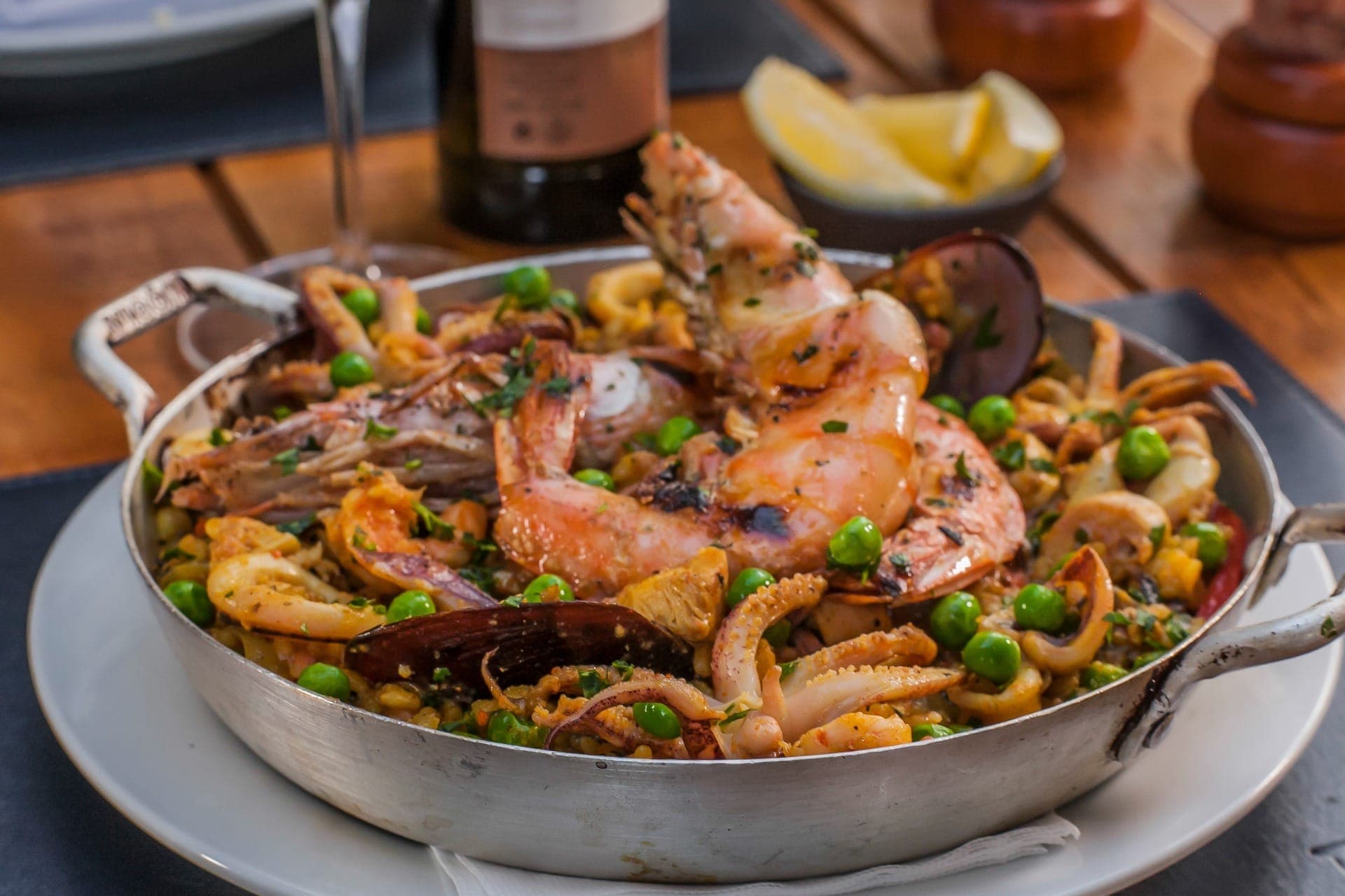 Dia 20 de setembro é celebrado o dia da paella