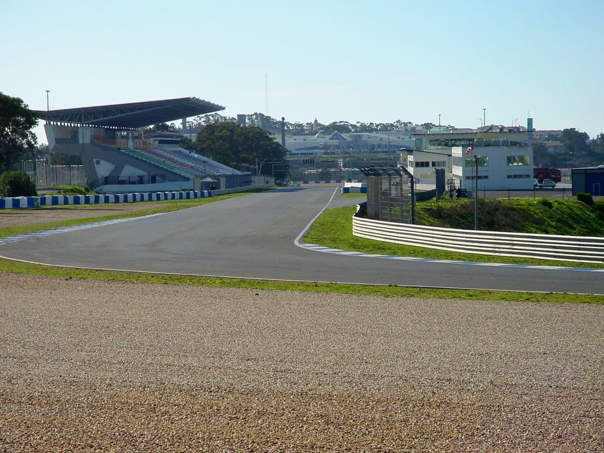 Autoridades da cidade de Cascais querem adquirir Autódromo do Estoril para voltar a hospedar provas