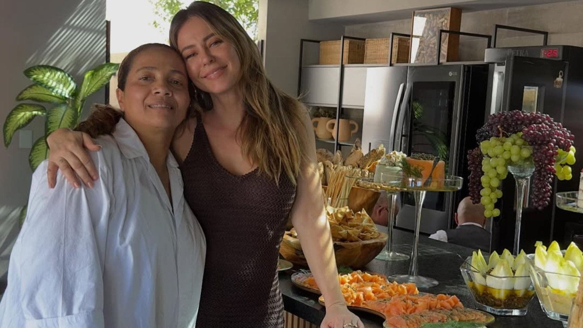 Carlucia atende famosos no Rio de Janeiro