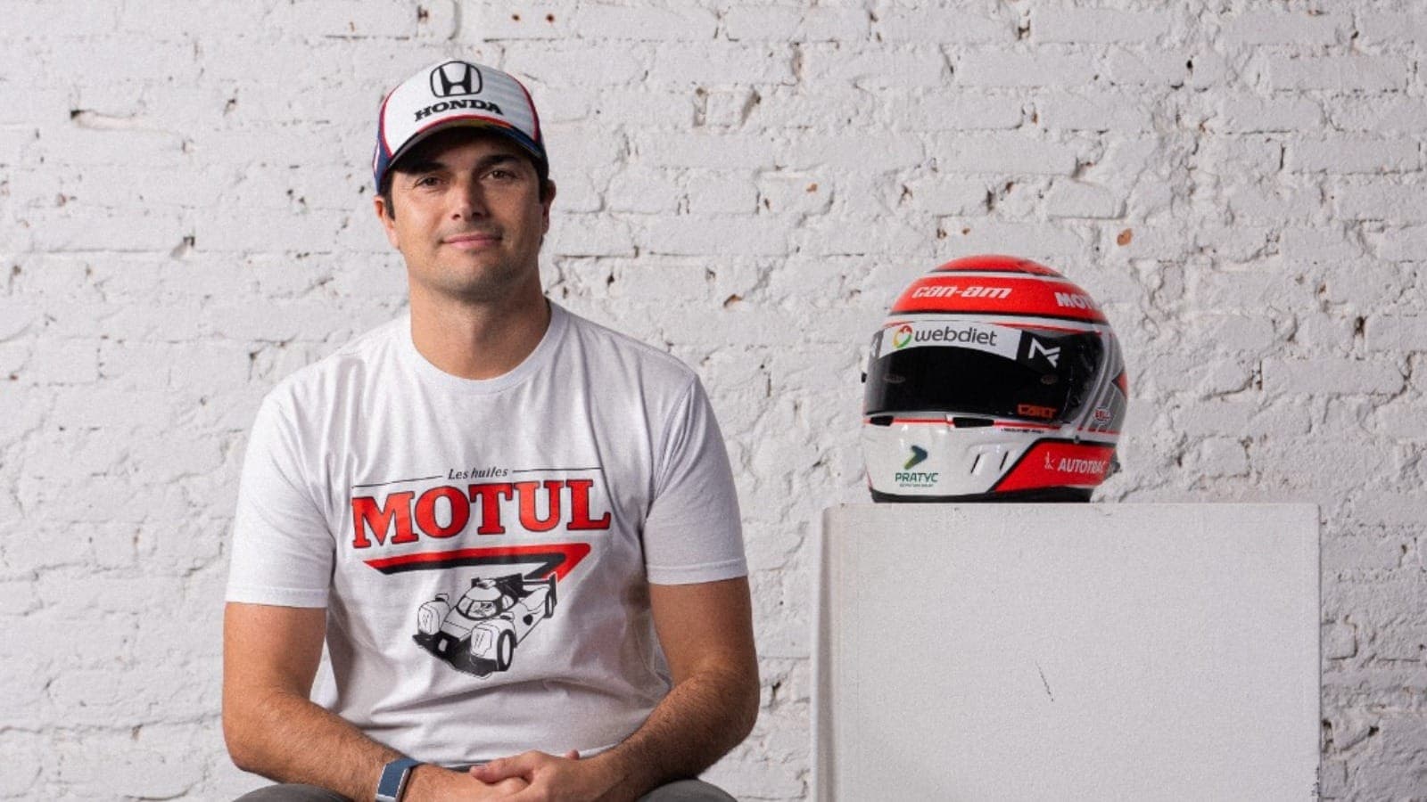 Novidade é parte de campanha promocional lançada pelo piloto e por uma patrocinadora