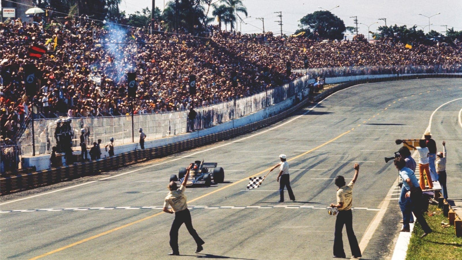 Vitória  de Emerson no GP do Brasil de 1973 foi o único pódio de um brasileiro que corria pela primeira vez uma prova oficial de F1 em casa