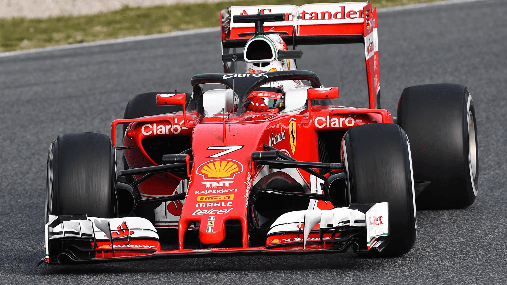 Kimi Räikkönen durante testes do Halo em 2016