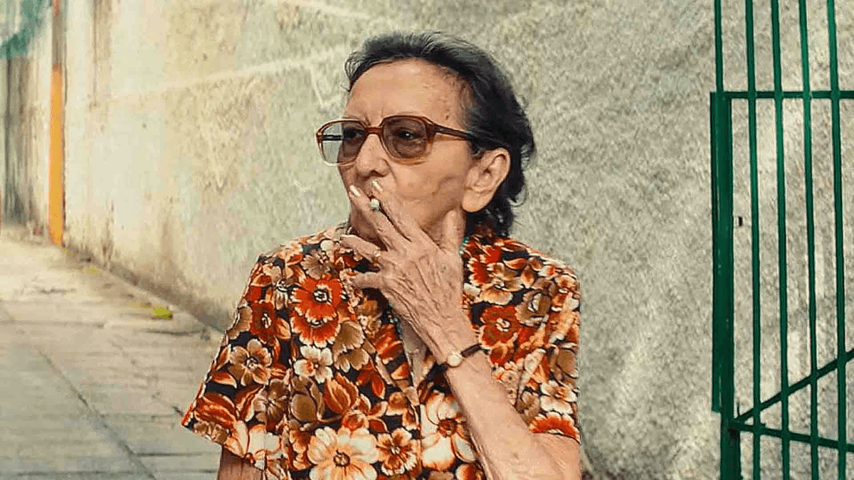 Dona Sebastiana, de O Agente Secreto