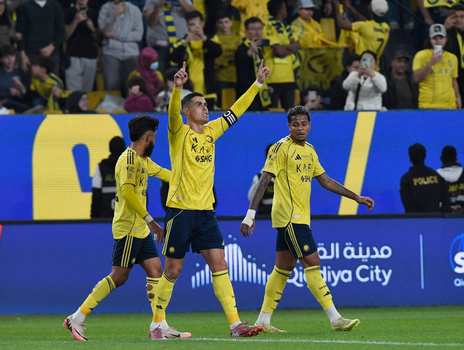 Cristiano Ronaldo comemora gol pelo Al Nassr