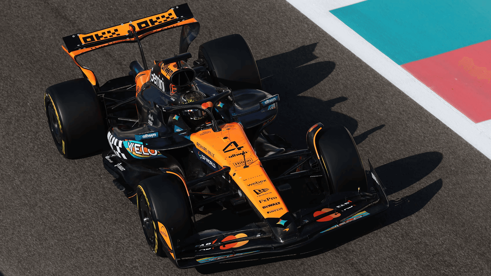 McLaren adia estreia do MCL40 em Barcelona