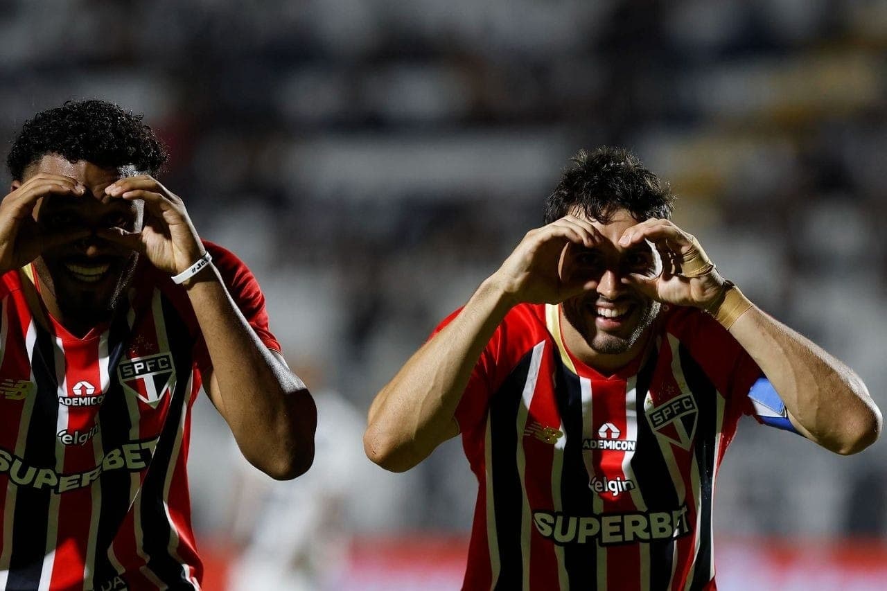 Calleri celebra gol do São Paulo