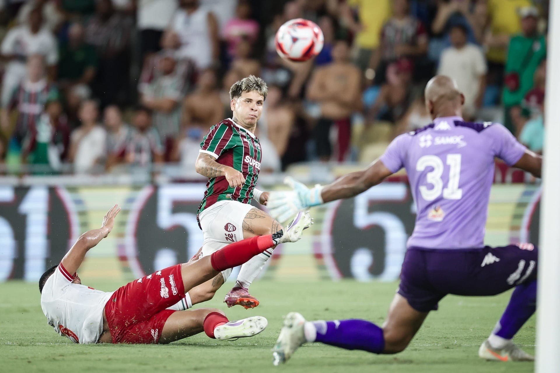 Fluminense supera o Bangu no Maracanã