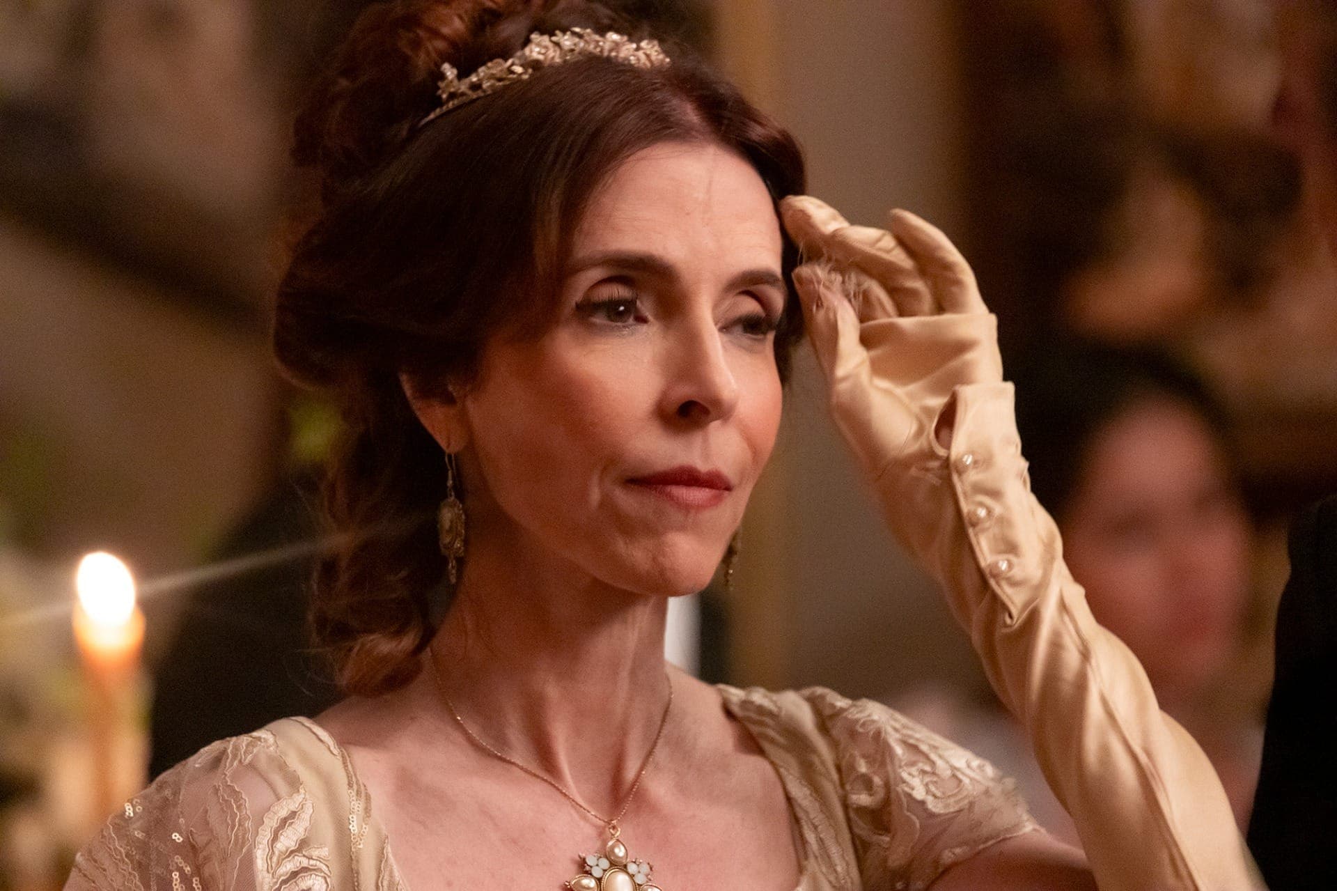 Deborah Evelyn é Ceci em "Dona Beja"