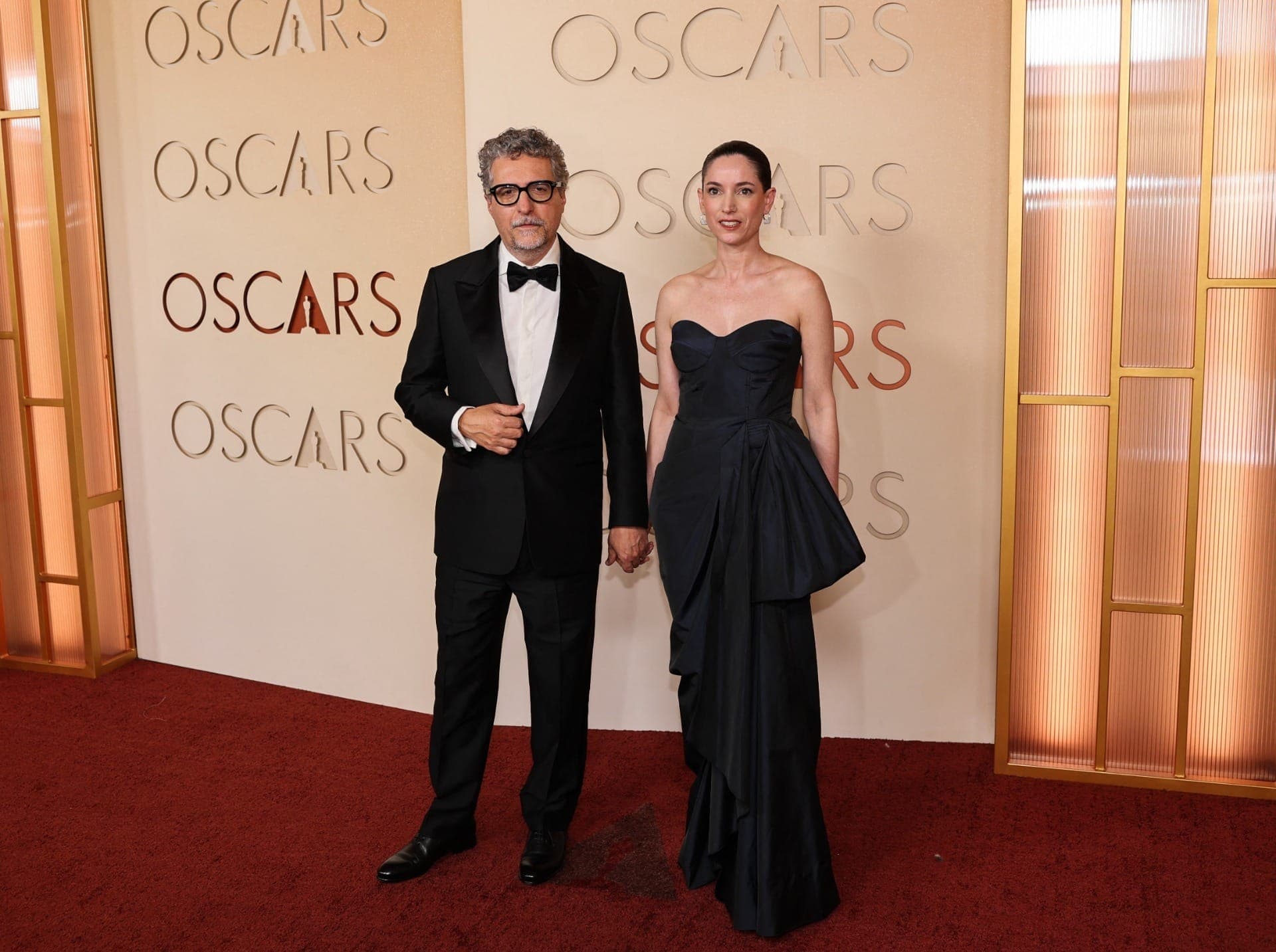 Kleber Mendonça Filho na chegada para o Oscar