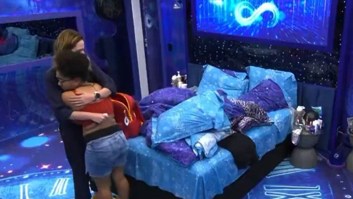 Ana Paula e Milena após paredão