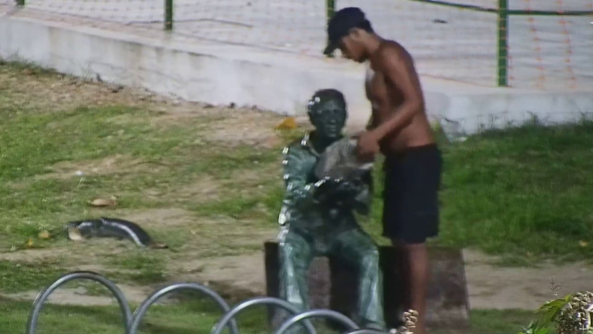 Imagens do vandalismo