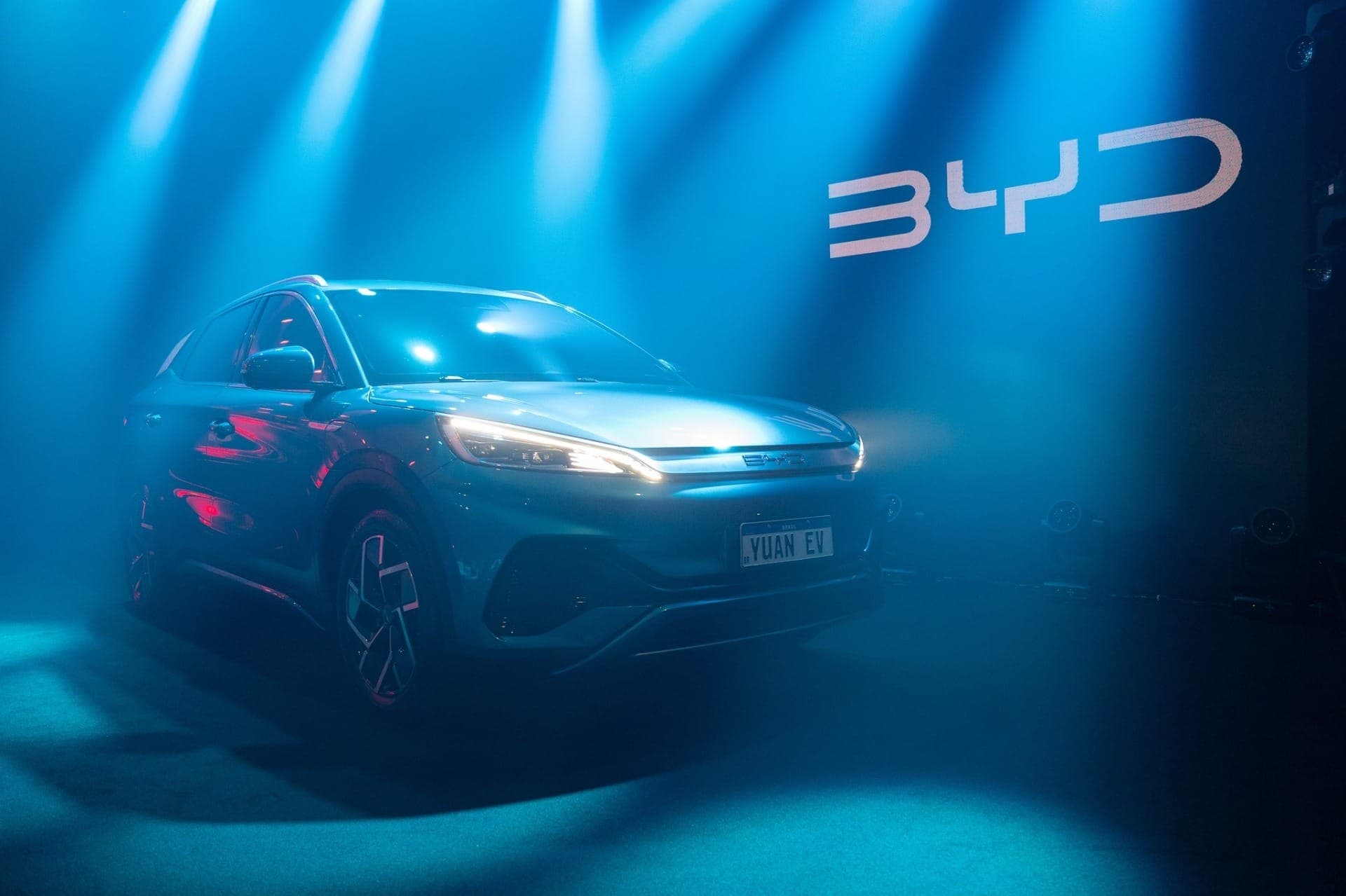 Marca chinesa teria interesse em entrada na F1, ao mesmo tempo em que conversa com a categoria elétrica