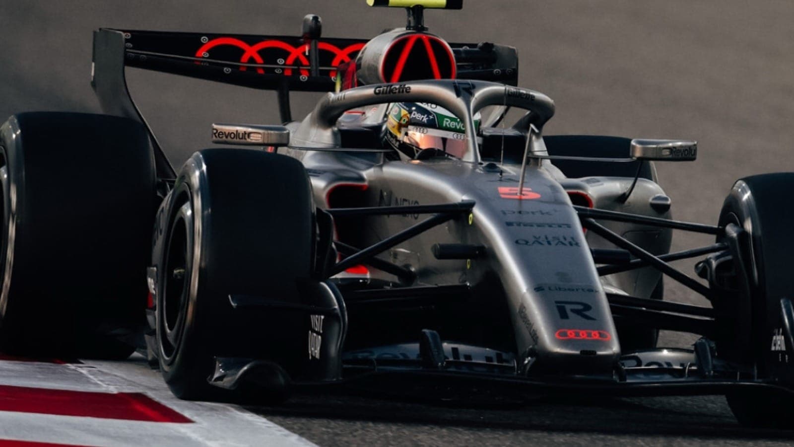 Bortoleto espera volta por cima após decepção em Xangai