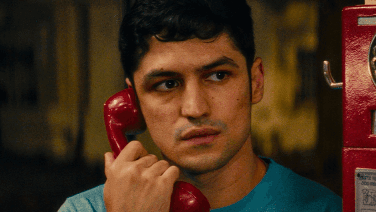 Gabriel Leone em "O Agente Secreto"