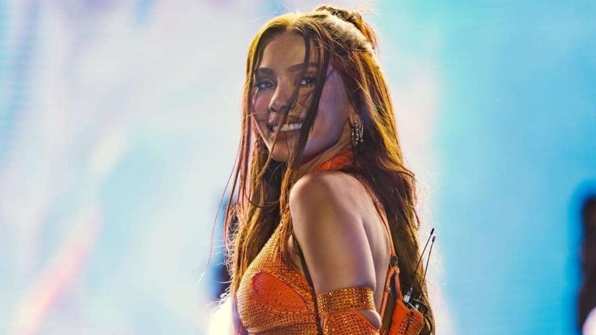 Anitta em apresentação em Manaus (AM)