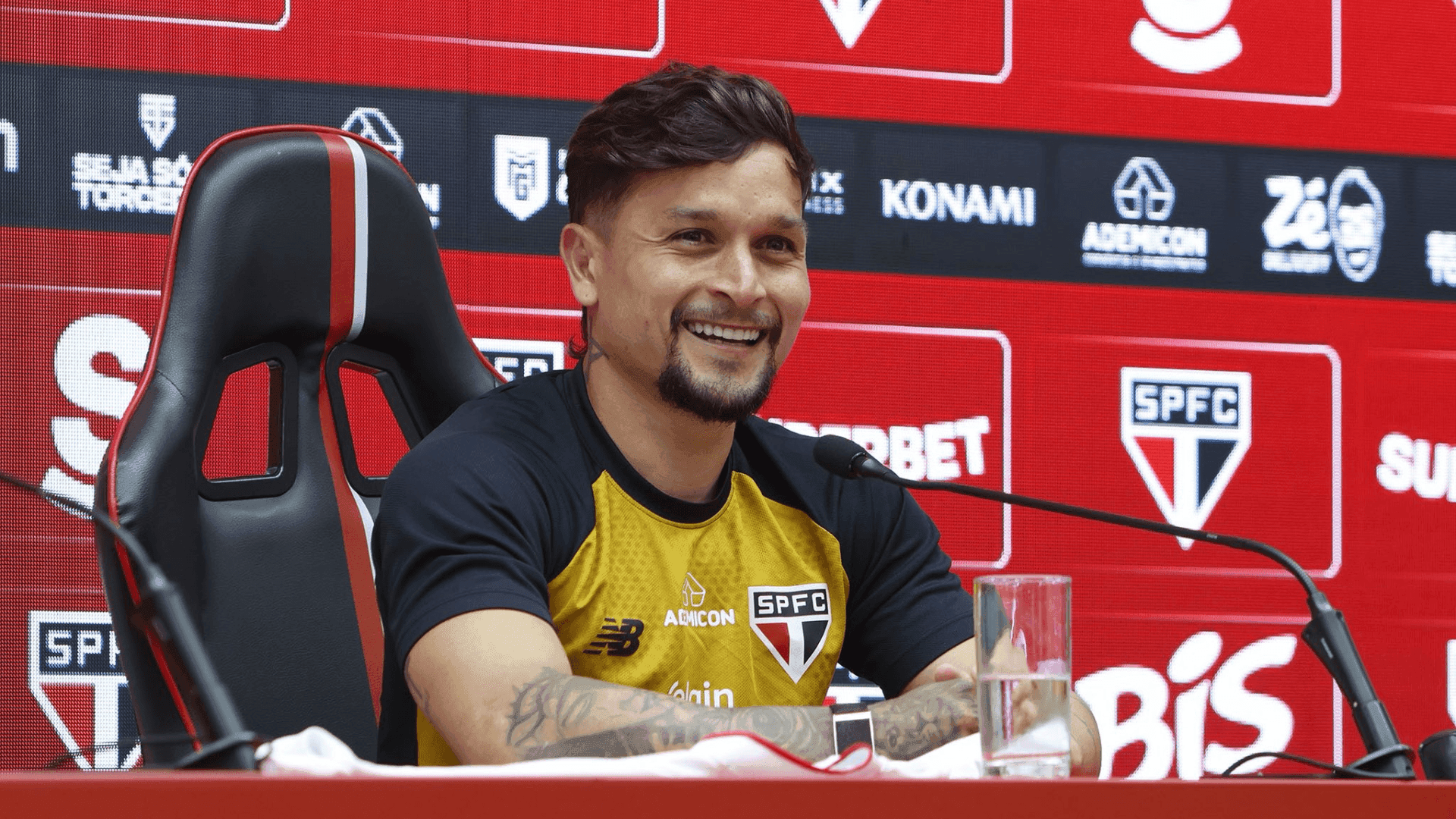 Artur é o novo reforço do São Paulo