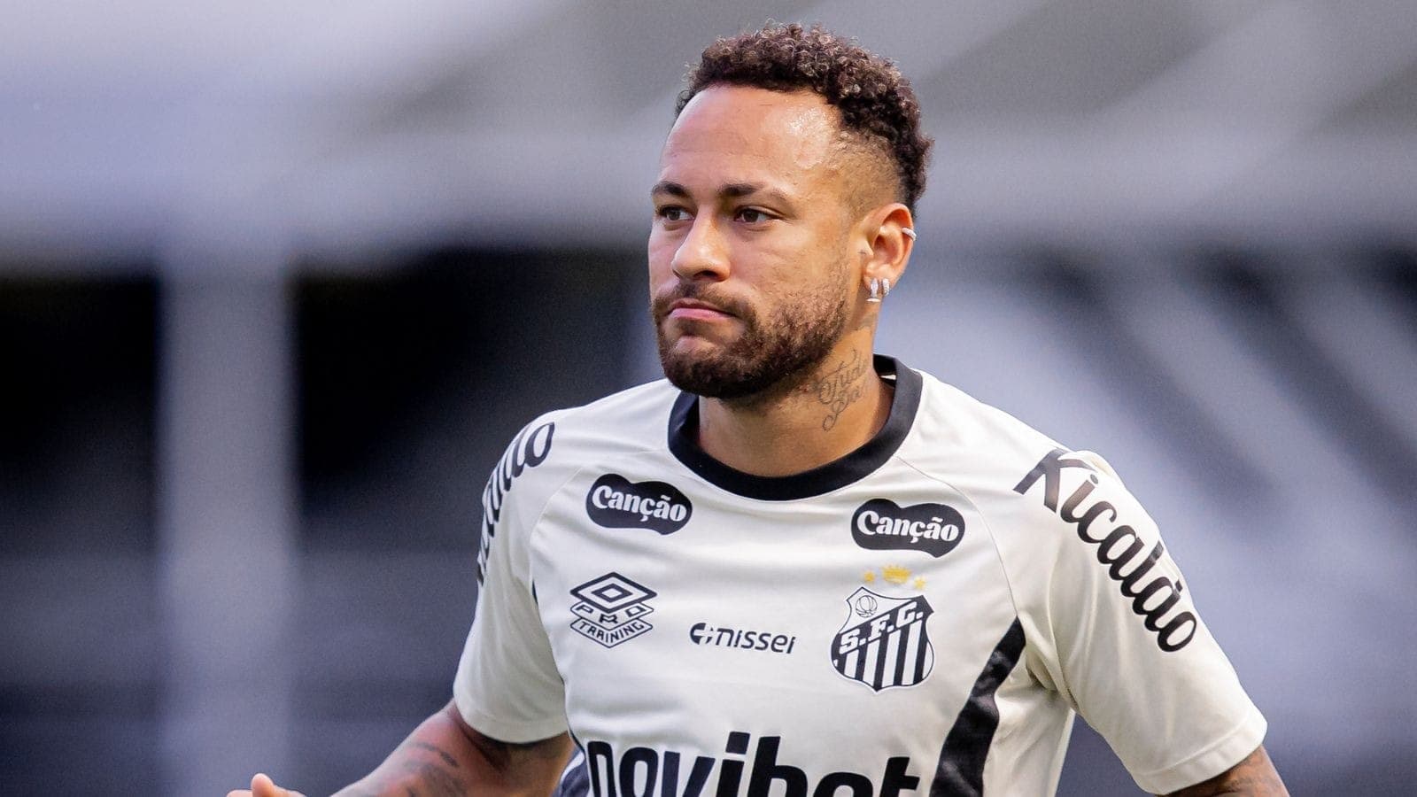 Neymar, durante treino do Santos