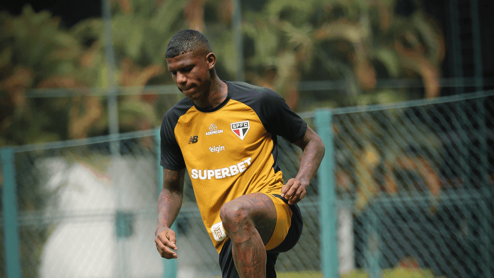 Arboleda, zagueiro do São Paulo