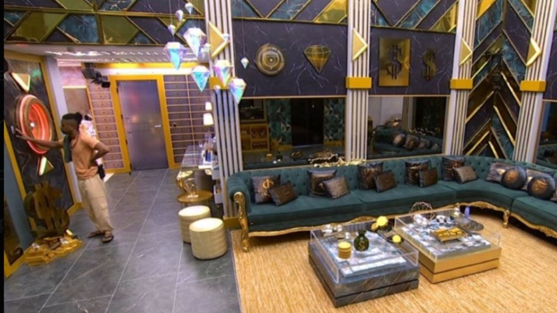 Leandro Boneco tenta desistir do BBB