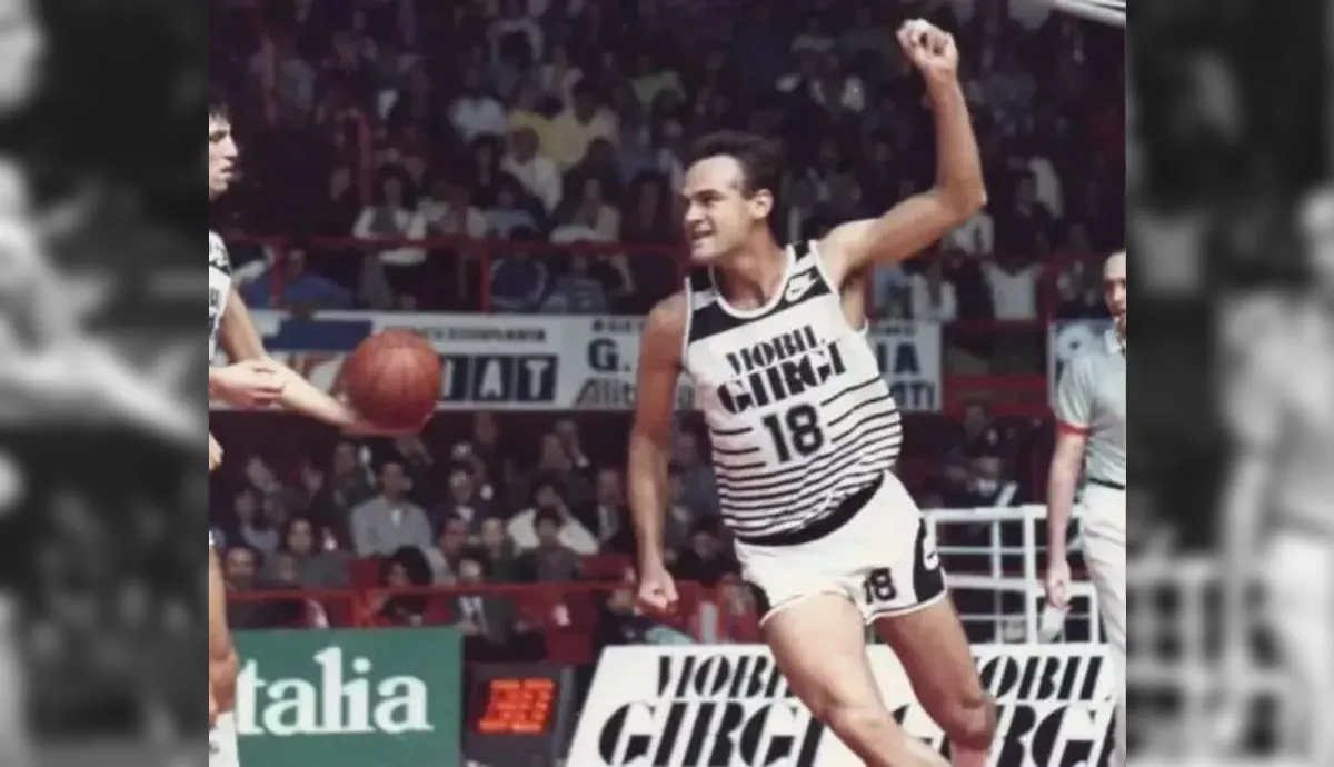 Oscar Schmidt pelo Juvecaserta, da Itália