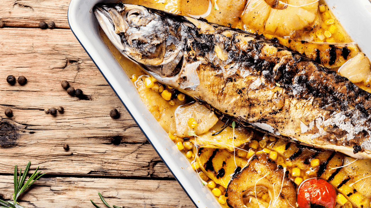 Peixe com abacaxi
