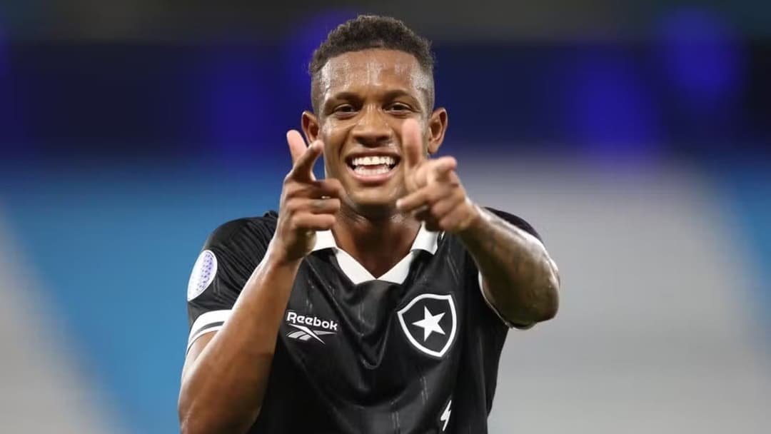 Flamengo faz proposta por Danilo, do Botafogo; veja os valores