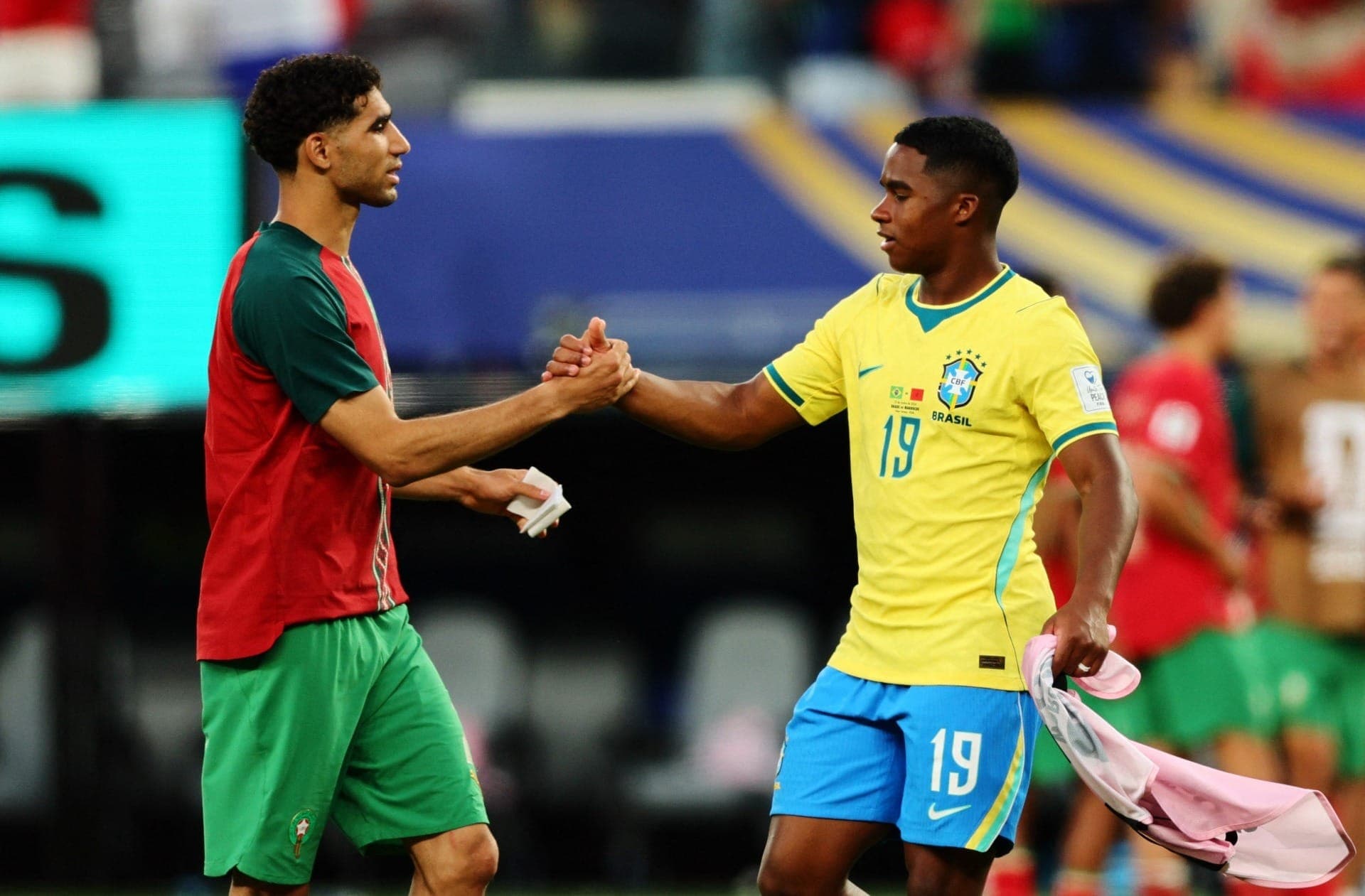 Endrick não saiu do banco no jogo do Brasil