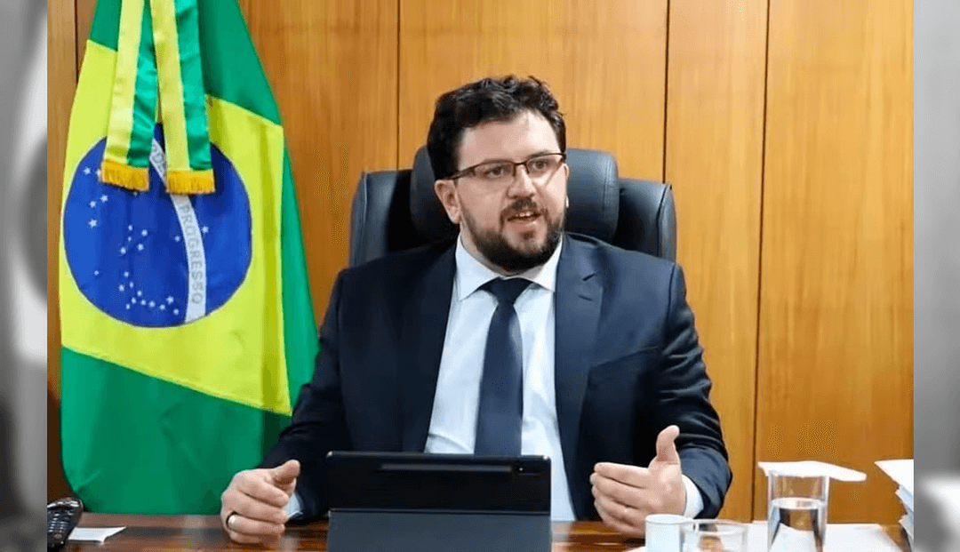 PF decide chamar para depor ex-chefe de gabinete de Lula e lobista