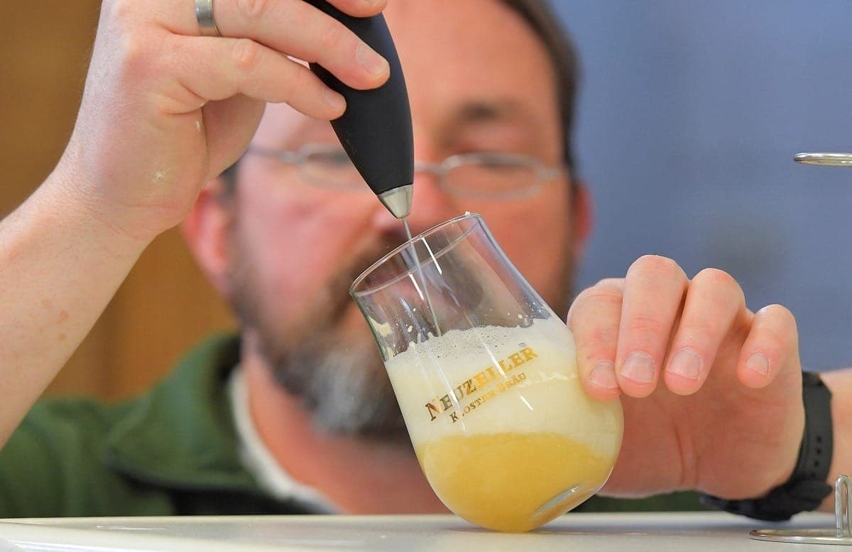 Cientista diz que criou uma cerveja que funciona como vacina