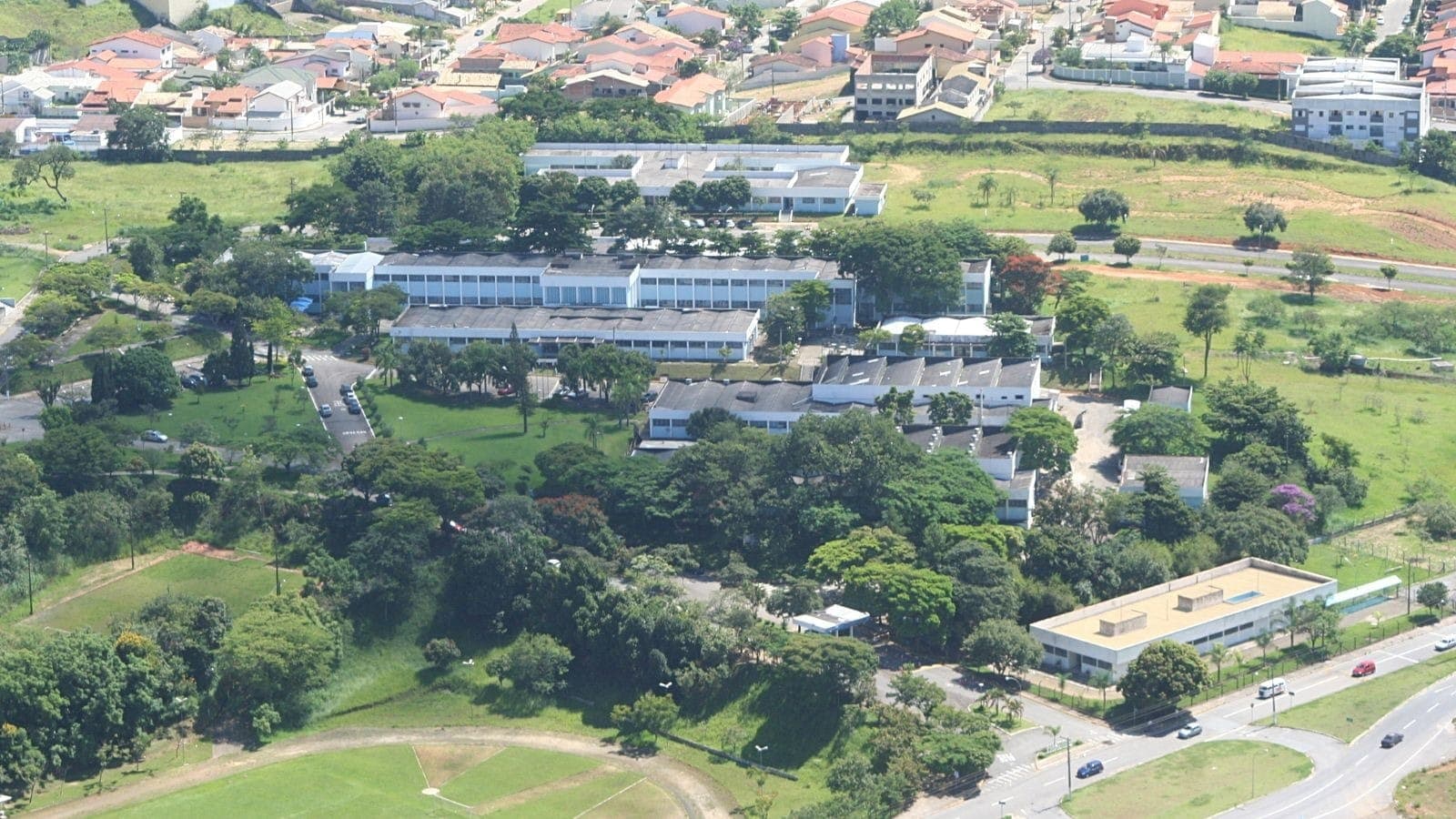 Vestibular Unesp 2027 oferece 5.850 vagas em 136 cursos de graduação