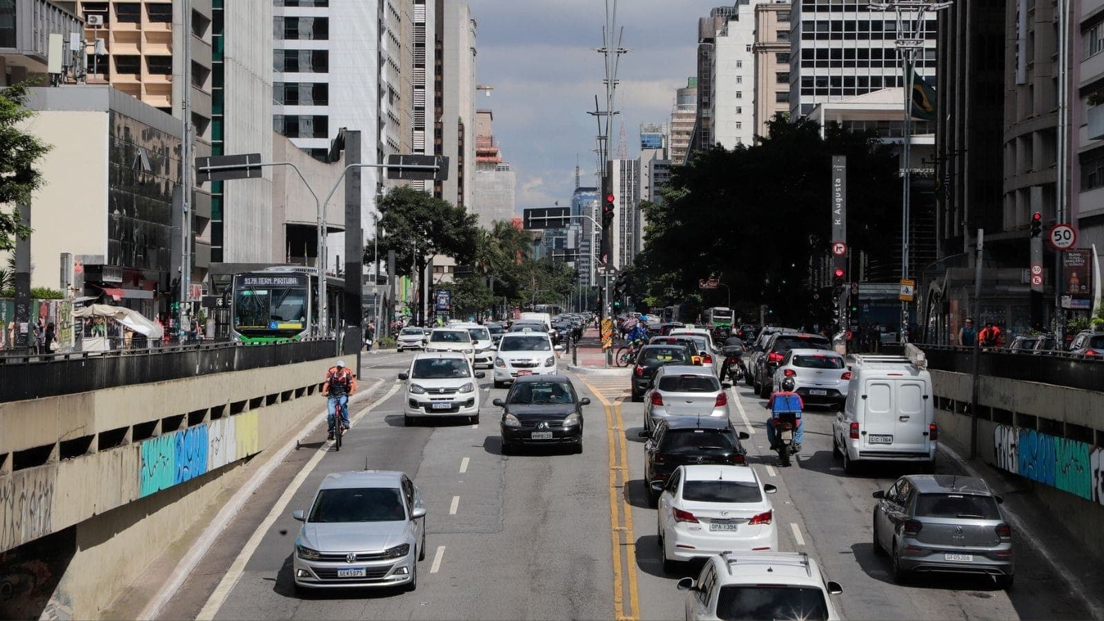 Rodízio de veículos será suspenso no feriado