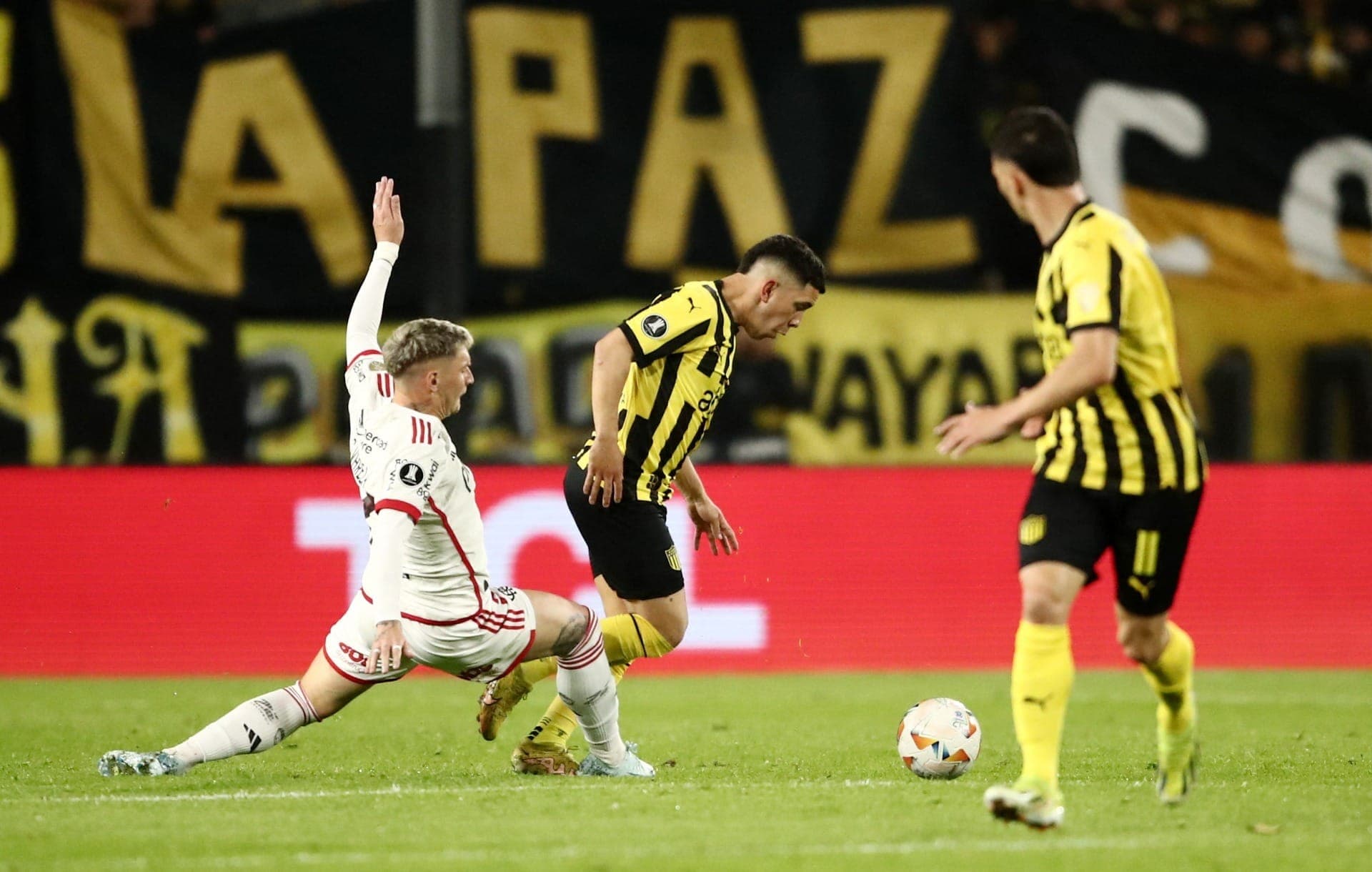 Peñarol eliminou o Flamengo na Copa Libertadores de 2024