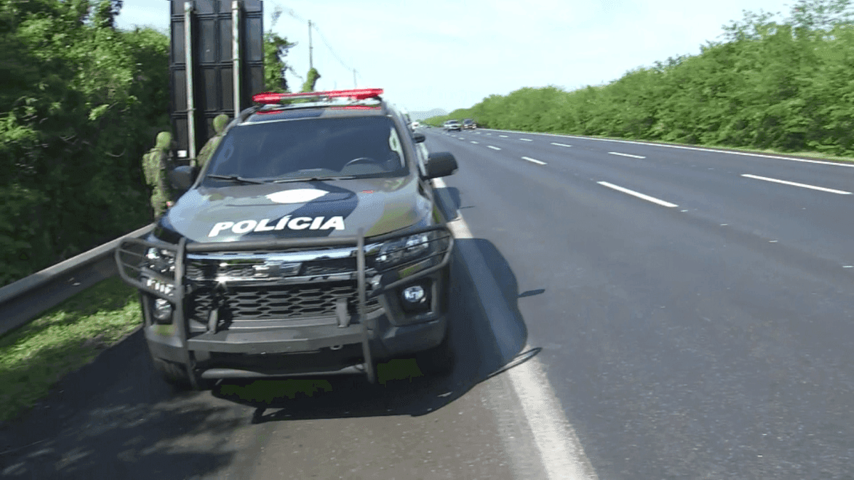 Tiroteio termina com bandidos mortos na Rodovia dos Imigrantes, em São Paulo