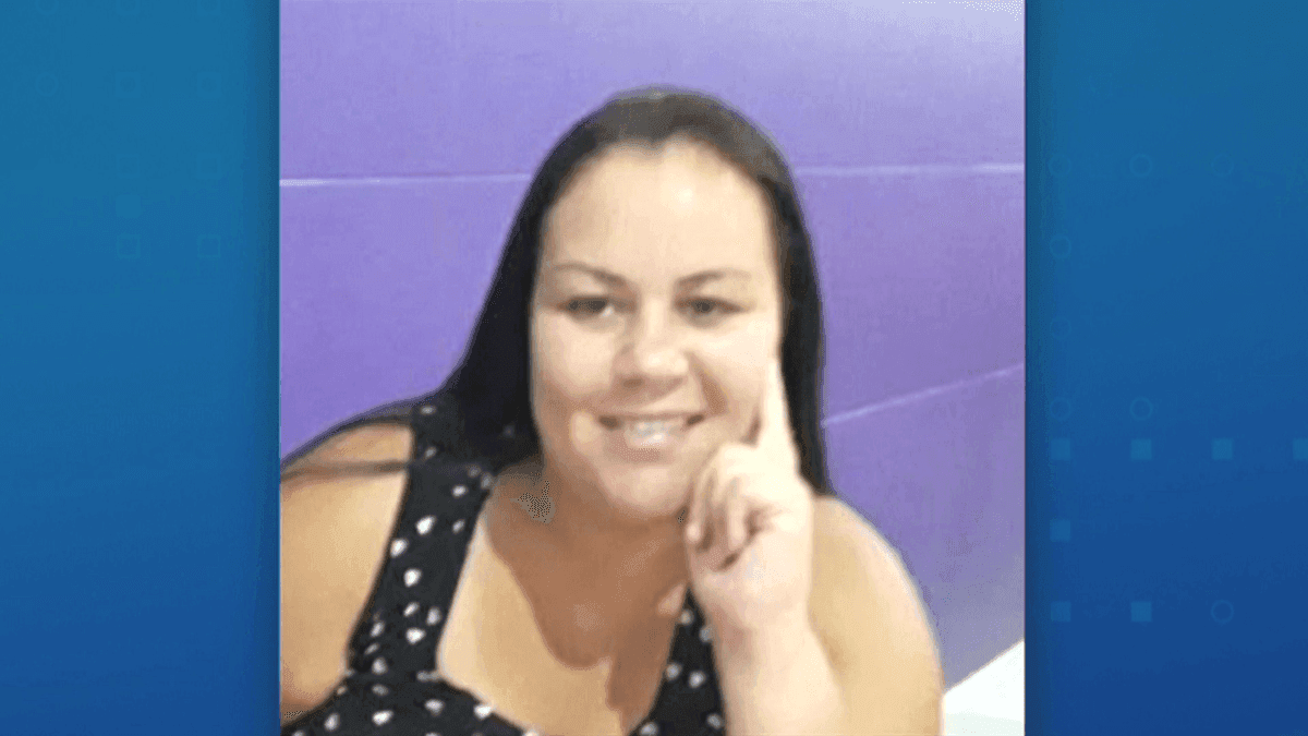 Mulher é morta a facadas na frente do filho na Grande São Paulo