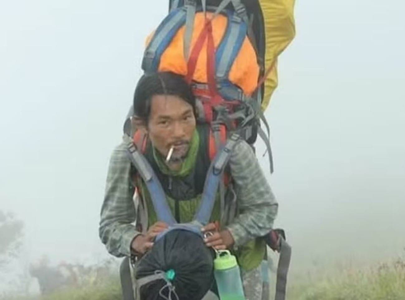 Agam ajudou no resgate do corpo de Juliana Marins no monte Rinjani, na Indonésia