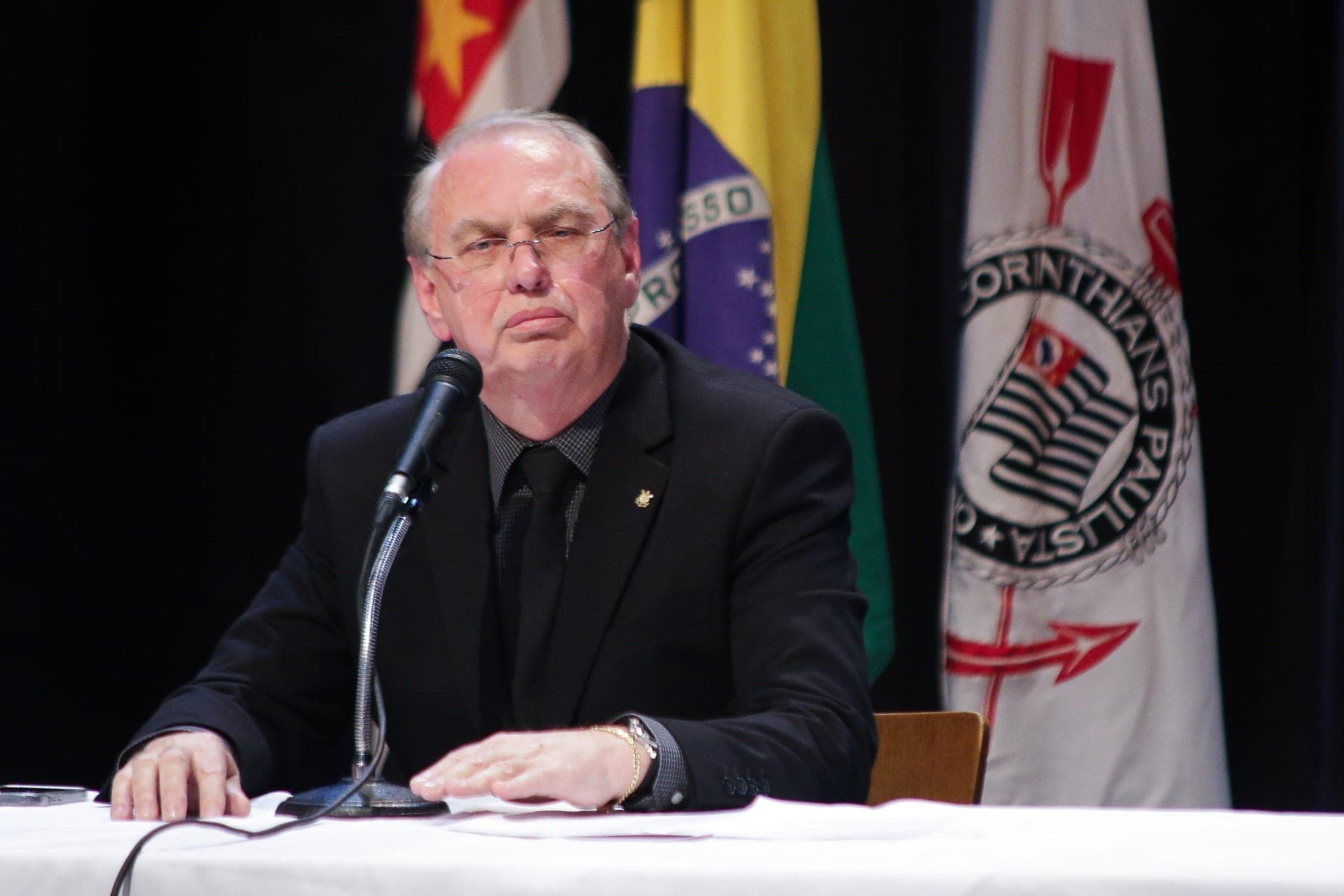 Presidente do Corinthians, Osmar Stabile, durante entrevista coletiva no Parque São Jorge