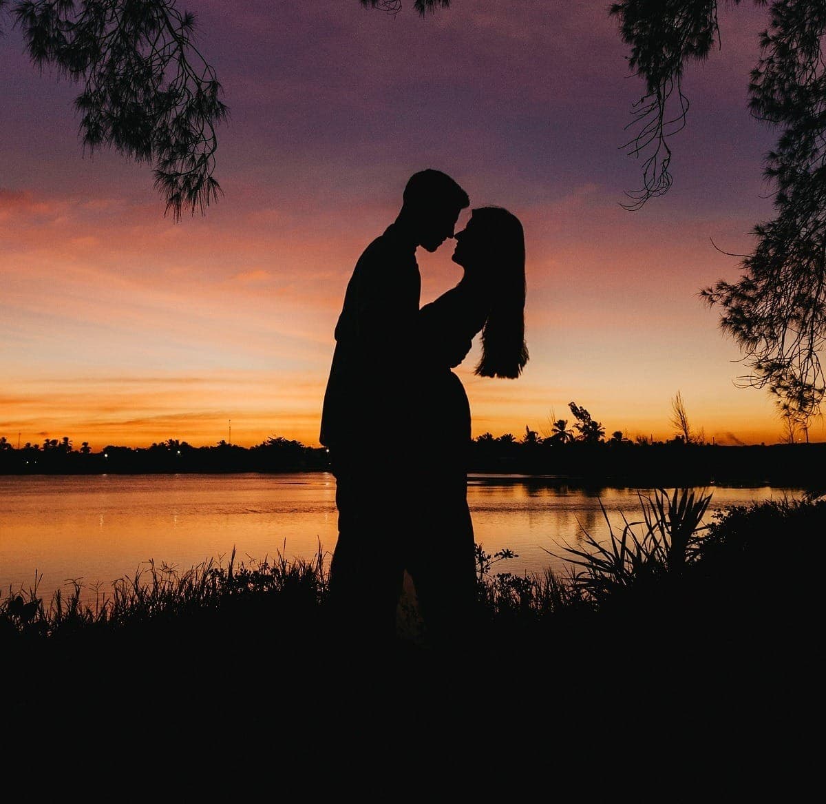 Previsões amorosas para todos os signos em agosto de 2025