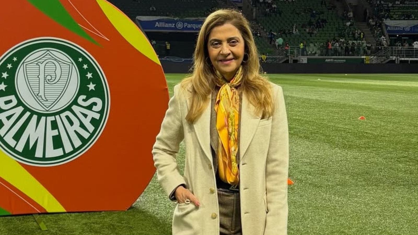Leila Pereira, presidente do Palmeiras, confirmou receita recorde do clube