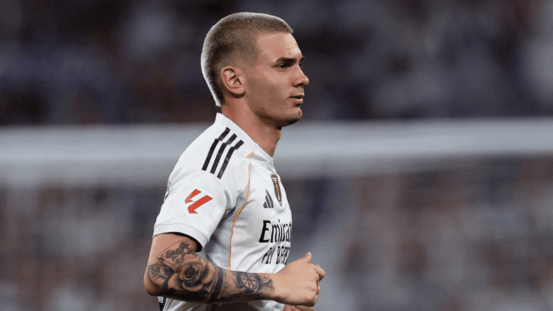 Franco Mastantuono em ação pelo Real Madrid na estreia da Champions League
